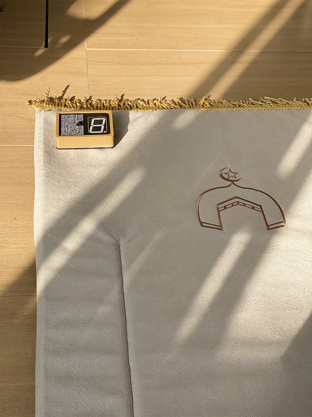 Smart Rakaah Counter + Memory Foam Prayer Rug